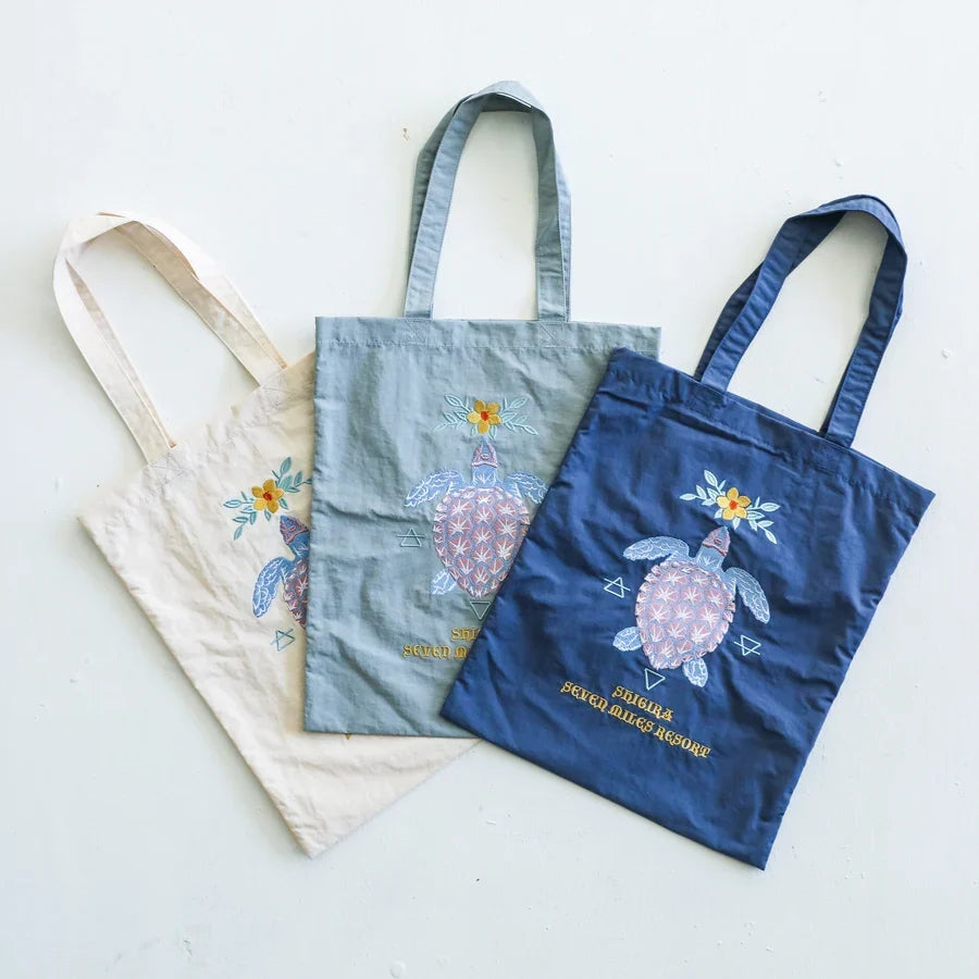GIFT & SOUVENIR