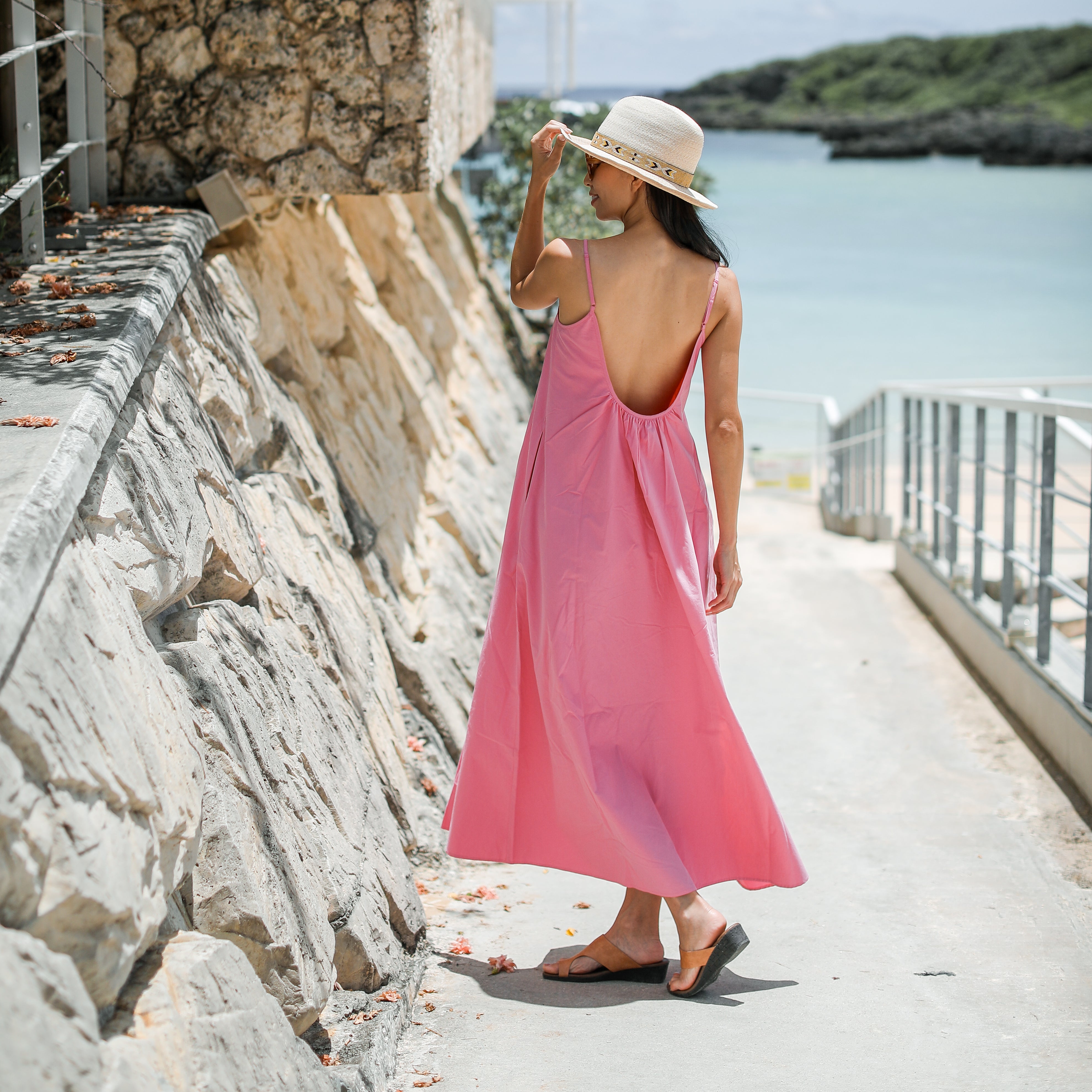 Rumieloin Back Open Camisole Dress