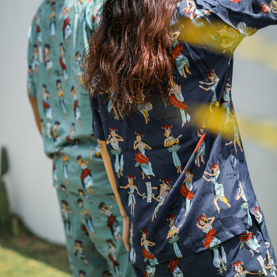 Aloha Blossom × SHIGIRA SEVEN MILES RESORT HULA GIRL SHORT SLEEVE