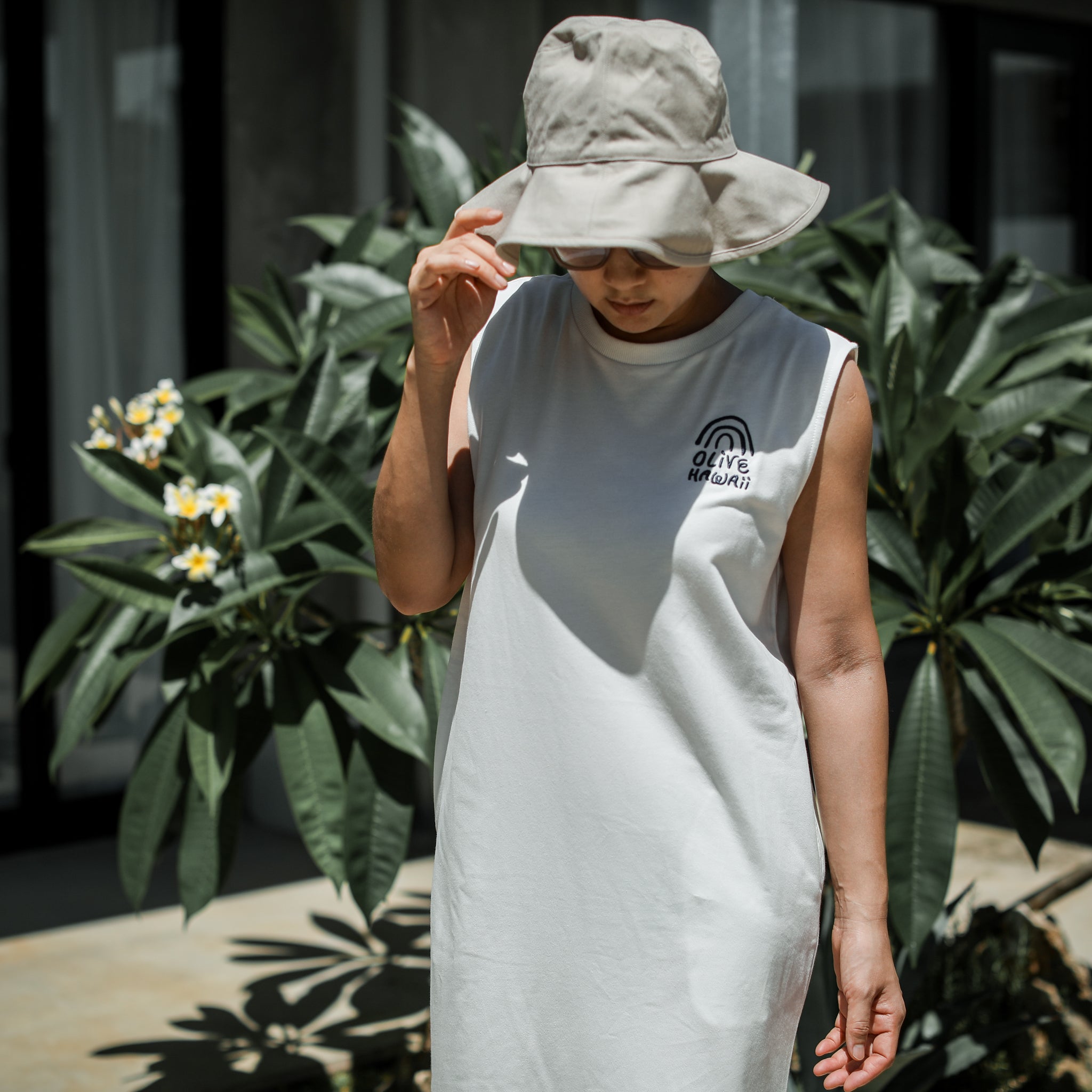 Olive&Oliver×SHIGIRA French Terry Embroidary OP – SHIGIRA SEVEN