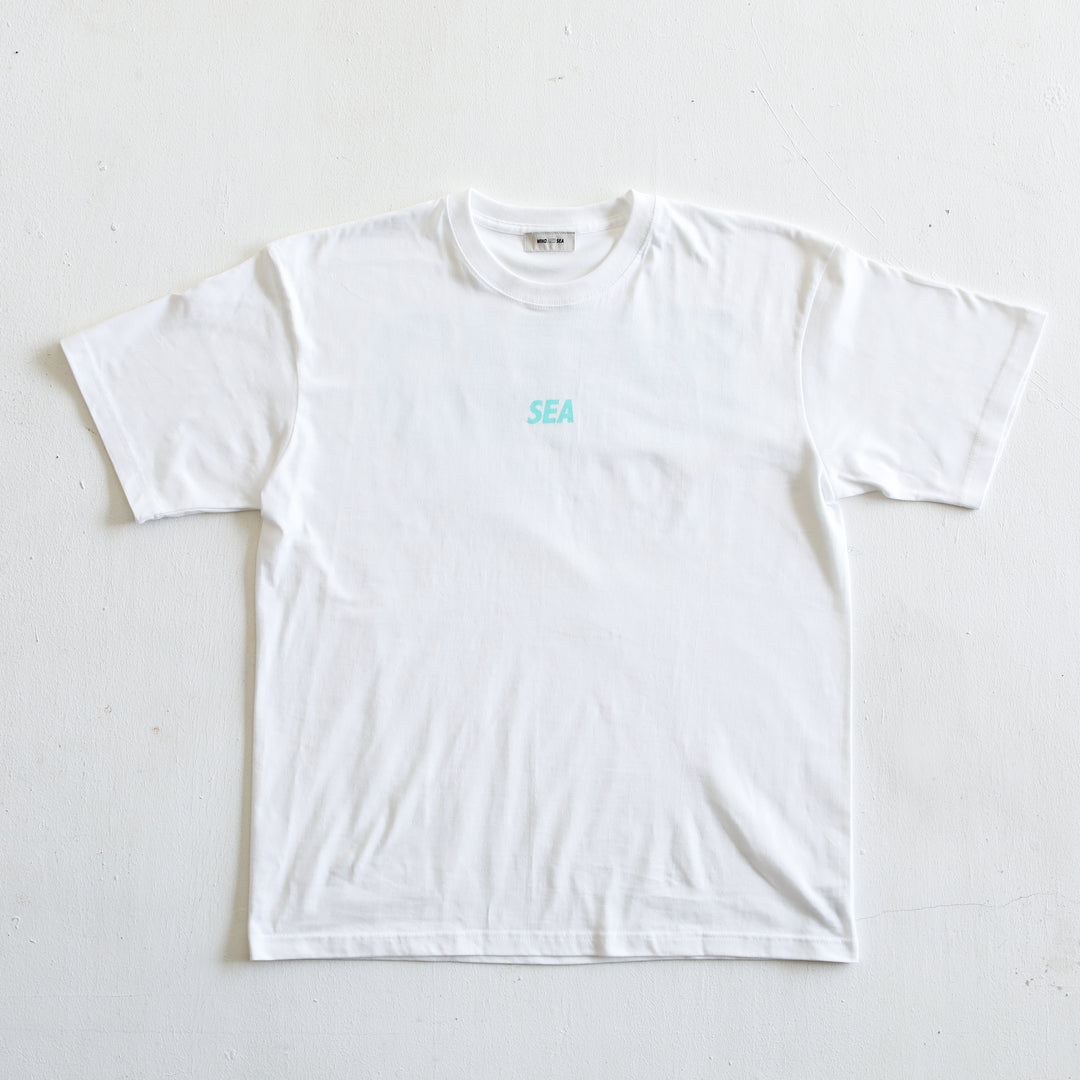 WINDANDSEA × SHIGIRA SEVEN MILES RESORT Back Print T-Shirts