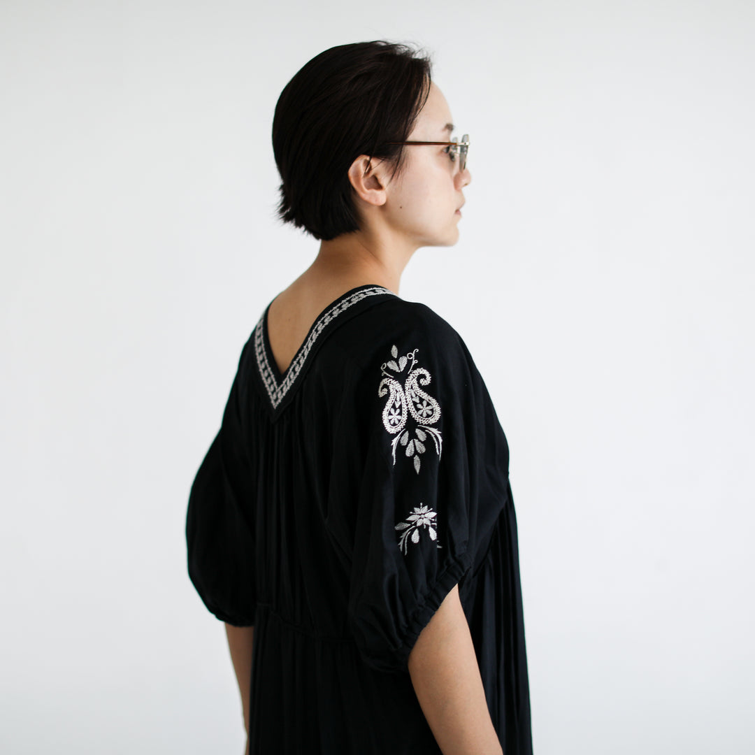 Rumieloin Embroidary OP